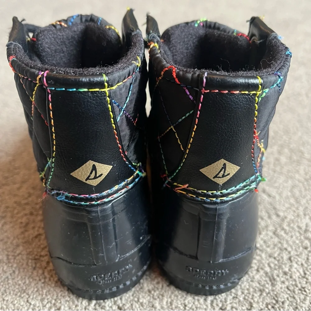 NWOT Sperry Toddler size 8M Port Boots w/ Multicolor Stitching